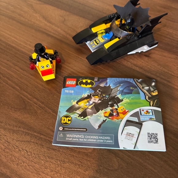 LEGO - Batboat the Penguin Pursuit - Picture 3 of 3